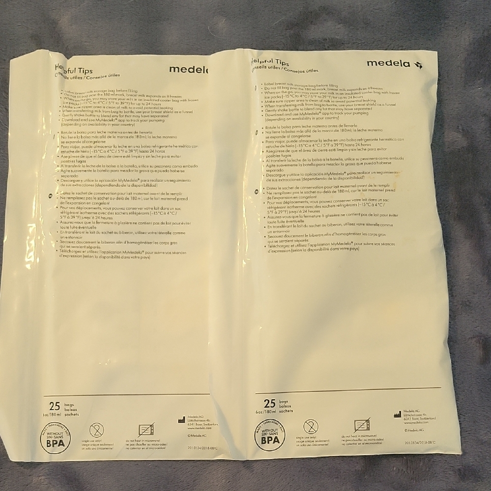 Medela Disposable Breast Milk Storage Bags - White (Set of 2) 6 Oz.NEW